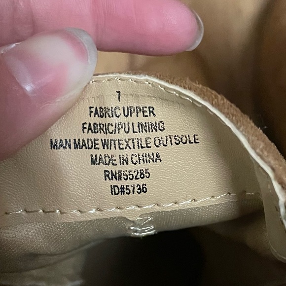 Express Women’s Ankle Booties Small Heel - Picture 6 of 6